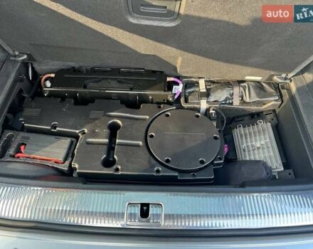 Серый Ауди Ку 7, объемом двигателя 3 л и пробегом 60 тыс. км за 49000 $, фото 54 на Automoto.ua