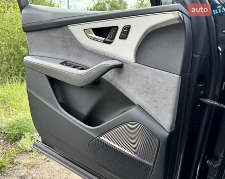 Серый Ауди Ку 7, объемом двигателя 3 л и пробегом 170 тыс. км за 54000 $, фото 24 на Automoto.ua