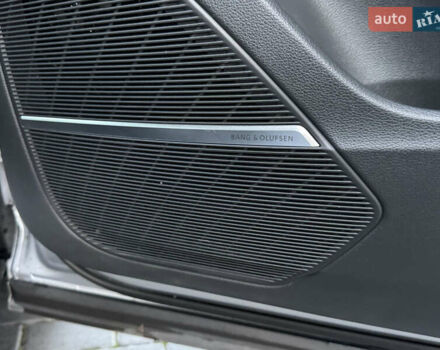 Серый Ауди Ку 7, объемом двигателя 3 л и пробегом 118 тыс. км за 55000 $, фото 67 на Automoto.ua
