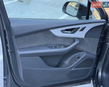 Сірий Ауді Ку 7, об'ємом двигуна 2.97 л та пробігом 135 тис. км за 67500 $, фото 24 на Automoto.ua