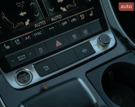 Сірий Ауді Ку 7, об'ємом двигуна 3 л та пробігом 15 тис. км за 47900 $, фото 42 на Automoto.ua