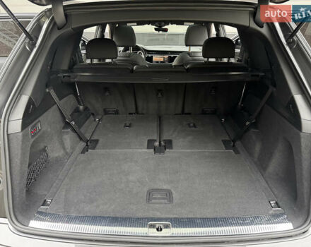 Сірий Ауді Ку 7, об'ємом двигуна 2 л та пробігом 53 тис. км за 46900 $, фото 20 на Automoto.ua