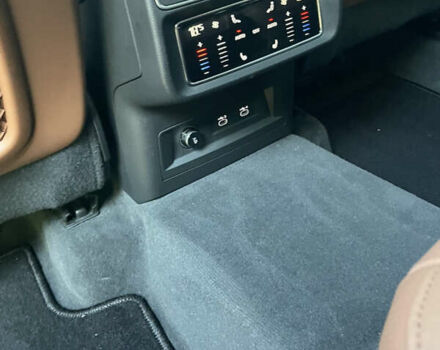 Серый Ауди Ку 7, объемом двигателя 2 л и пробегом 98 тыс. км за 43000 $, фото 17 на Automoto.ua