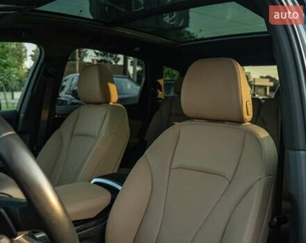 Сірий Ауді Ку 7, об'ємом двигуна 3 л та пробігом 15 тис. км за 47900 $, фото 49 на Automoto.ua