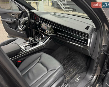 Сірий Ауді Ку 7, об'ємом двигуна 2 л та пробігом 53 тис. км за 46900 $, фото 27 на Automoto.ua
