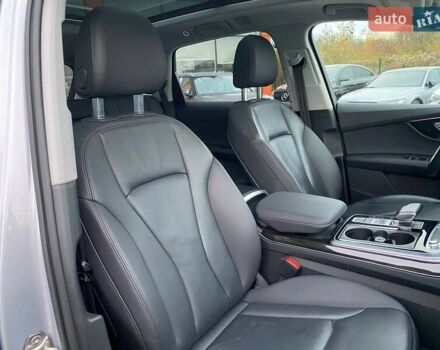 Сірий Ауді Ку 7, об'ємом двигуна 1.98 л та пробігом 54 тис. км за 39500 $, фото 26 на Automoto.ua