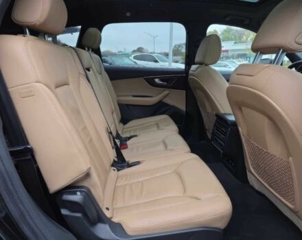 Сірий Ауді Ку 7, об'ємом двигуна 2 л та пробігом 26 тис. км за 33000 $, фото 19 на Automoto.ua