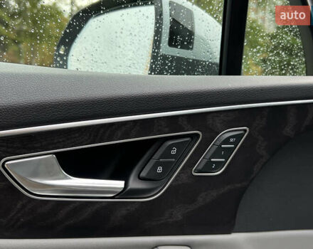 Ауди Ку 7 2022 в Львове на Automoto.ua Серый Ауди Ку 7, объемом двигателя 3 л и пробегом 29 тыс. км за 53400 $, фото 22 на Automoto.ua