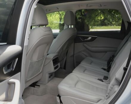 Серый Ауди Ку 7, объемом двигателя 3 л и пробегом 30 тыс. км за 60000 $, фото 3 на Automoto.ua