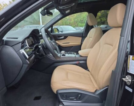 Сірий Ауді Ку 7, об'ємом двигуна 2 л та пробігом 26 тис. км за 33000 $, фото 9 на Automoto.ua