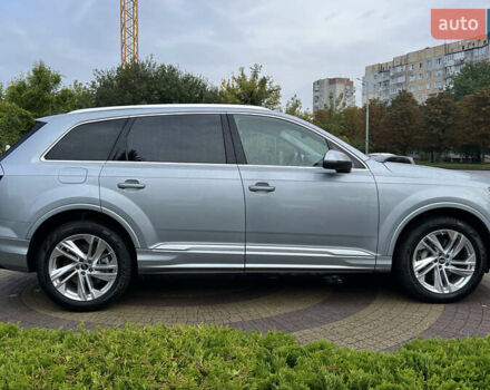 Ауди Ку 7 2022 в Львове на Automoto.ua Серый Ауди Ку 7, объемом двигателя 3 л и пробегом 29 тыс. км за 53400 $, фото 7 на Automoto.ua