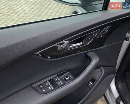 Сірий Ауді Ку 7, об'ємом двигуна 1.98 л та пробігом 54 тис. км за 39500 $, фото 13 на Automoto.ua