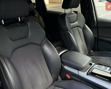 Серый Ауди Ку 7, объемом двигателя 2.97 л и пробегом 54 тыс. км за 82000 $, фото 21 на Automoto.ua