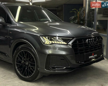 Серый Ауди Ку 7, объемом двигателя 2.97 л и пробегом 32 тыс. км за 81500 $, фото 3 на Automoto.ua