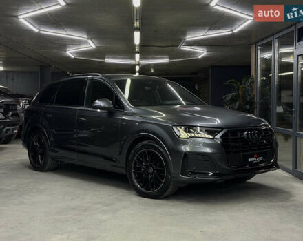 Серый Ауди Ку 7, объемом двигателя 2.97 л и пробегом 32 тыс. км за 81500 $, фото 1 на Automoto.ua