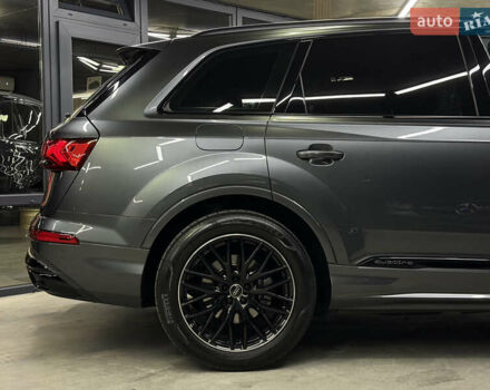 Серый Ауди Ку 7, объемом двигателя 2.97 л и пробегом 32 тыс. км за 81500 $, фото 17 на Automoto.ua