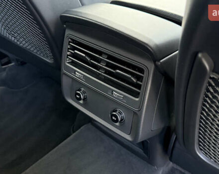 Серый Ауди Ку 7, объемом двигателя 2.97 л и пробегом 54 тыс. км за 82000 $, фото 23 на Automoto.ua