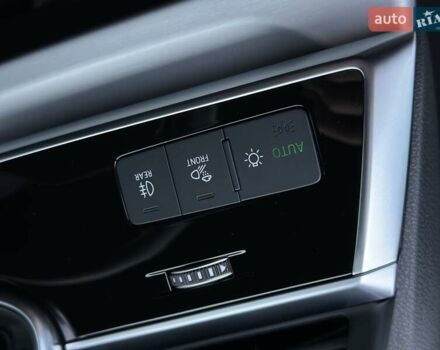 Сірий Ауді Ку 7, об'ємом двигуна 2.97 л та пробігом 30 тис. км за 87000 $, фото 41 на Automoto.ua