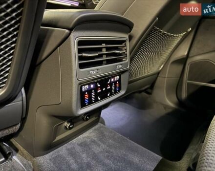 Серый Ауди Ку 7, объемом двигателя 2.97 л и пробегом 1 тыс. км за 102999 $, фото 17 на Automoto.ua