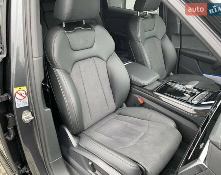 Сірий Ауді Ку 7, об'ємом двигуна 2.97 л та пробігом 1 тис. км за 91797 $, фото 28 на Automoto.ua