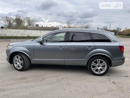 Ауди Ку 7 2006 в Кропивницком (Кировограде) на Automoto.ua Серый Ауди Ку 7, объемом двигателя 3 л и пробегом 317 тыс. км за 12800 $, фото 1 на Automoto.ua
