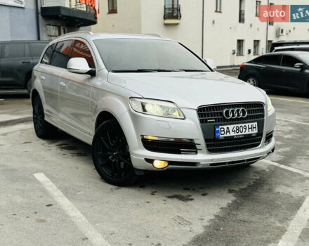 Серый Ауди Ку 7, объемом двигателя 3 л и пробегом 388 тыс. км за 10850 $, фото 1 на Automoto.ua