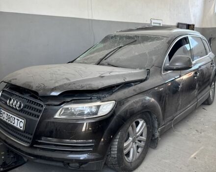 Серый Ауди Ку 7, объемом двигателя 3 л и пробегом 27 тыс. км за 3000 $, фото 1 на Automoto.ua