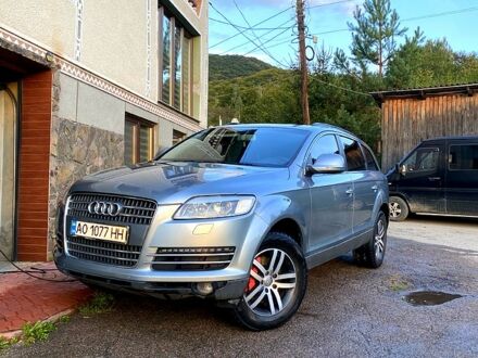 Ауди Ку 7 2007 в Тячеве на Automoto.ua Серый Ауди Ку 7, объемом двигателя 3.6 л и пробегом 0 тыс. км за 13400 $, фото 1 на Automoto.ua
