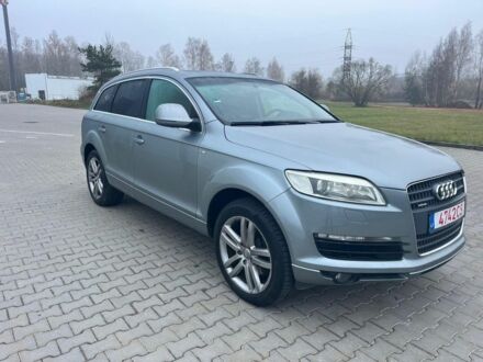 Серый Ауди Ку 7, объемом двигателя 3 л и пробегом 300 тыс. км за 7000 $, фото 1 на Automoto.ua