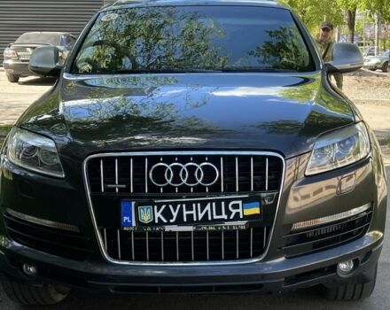 Серый Ауди Ку 7, объемом двигателя 3 л и пробегом 300 тыс. км за 6600 $, фото 1 на Automoto.ua