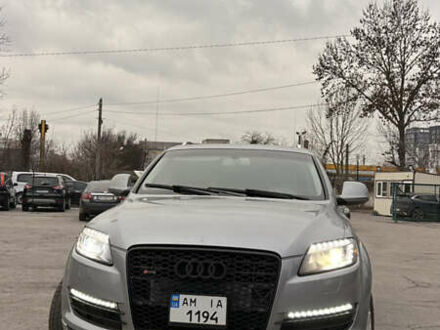 Сірий Ауді Ку 7, об'ємом двигуна 4.16 л та пробігом 247 тис. км за 10000 $, фото 1 на Automoto.ua