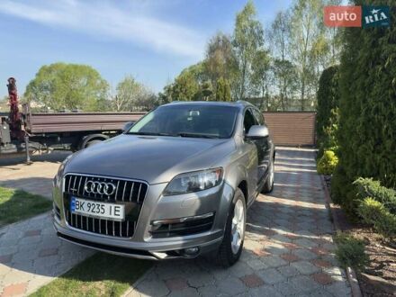 Ауди Ку 7 2011 в Ровно на Automoto.ua Серый Ауди Ку 7, объемом двигателя 2.97 л и пробегом 189 тыс. км за 18700 $, фото 1 на Automoto.ua