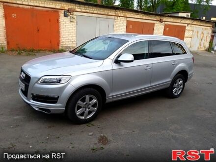 Ауди Ку 7 2011 в Киеве на Automoto.ua Серый Ауди Ку 7, объемом двигателя 3 л и пробегом 160 тыс. км за 13600 $, фото 1 на Automoto.ua