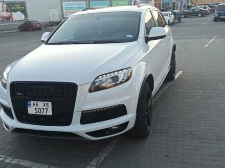 Ауди Ку 7 2015 в Павлограде на Automoto.ua Серый Ауди Ку 7, объемом двигателя 3 л и пробегом 188 тыс. км за 21990 $, фото 1 на Automoto.ua