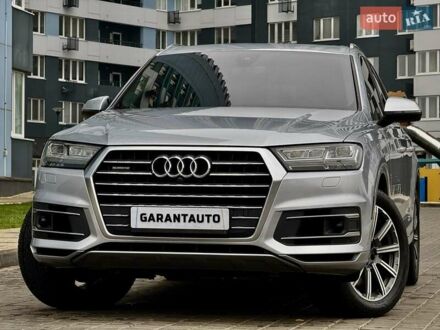 Серый Ауди Ку 7, объемом двигателя 3 л и пробегом 415 тыс. км за 24999 $, фото 1 на Automoto.ua