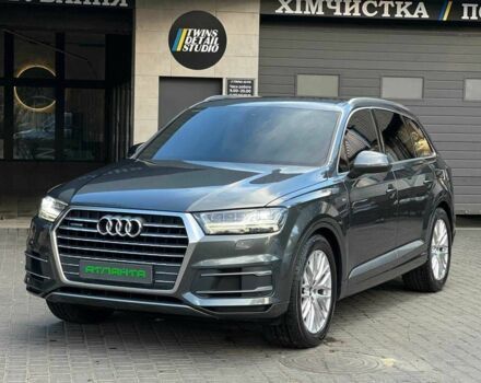 Серый Ауди Ку 7, объемом двигателя 3 л и пробегом 135 тыс. км за 31500 $, фото 1 на Automoto.ua