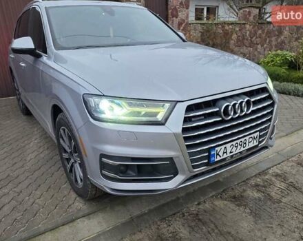 Серый Ауди Ку 7, объемом двигателя 3 л и пробегом 248 тыс. км за 25000 $, фото 1 на Automoto.ua