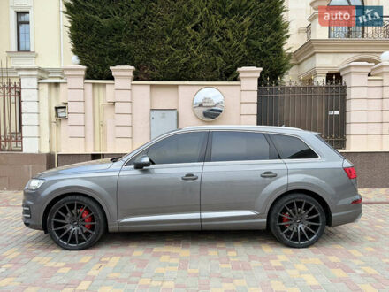 Серый Ауди Ку 7, объемом двигателя 3 л и пробегом 250 тыс. км за 26500 $, фото 1 на Automoto.ua