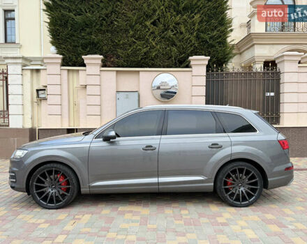 Серый Ауди Ку 7, объемом двигателя 3 л и пробегом 250 тыс. км за 26500 $, фото 1 на Automoto.ua