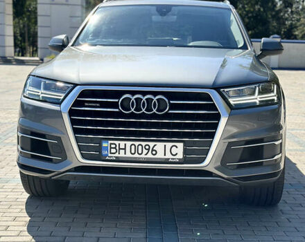 Сірий Ауді Ку 7, об'ємом двигуна 3 л та пробігом 145 тис. км за 28000 $, фото 1 на Automoto.ua