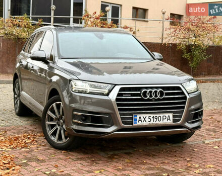 Серый Ауди Ку 7, объемом двигателя 3 л и пробегом 224 тыс. км за 23900 $, фото 1 на Automoto.ua