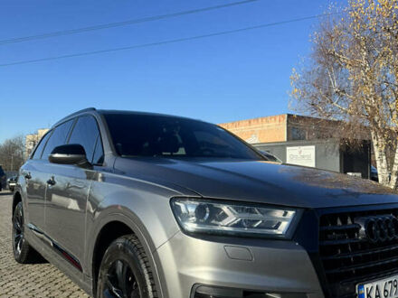 Серый Ауди Ку 7, объемом двигателя 3 л и пробегом 187 тыс. км за 21999 $, фото 1 на Automoto.ua