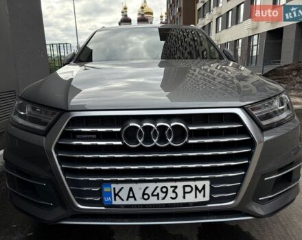 Серый Ауди Ку 7, объемом двигателя 2.97 л и пробегом 213 тыс. км за 37933 $, фото 1 на Automoto.ua