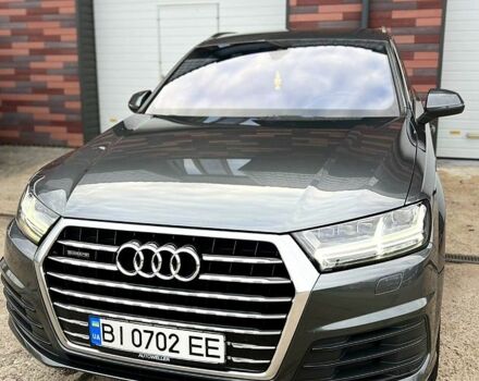 Серый Ауди Ку 7, объемом двигателя 3 л и пробегом 840 тыс. км за 40000 $, фото 1 на Automoto.ua