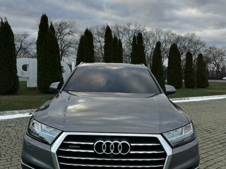 Серый Ауди Ку 7, объемом двигателя 3 л и пробегом 210 тыс. км за 24000 $, фото 1 на Automoto.ua