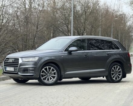 Серый Ауди Ку 7, объемом двигателя 3 л и пробегом 256 тыс. км за 32000 $, фото 1 на Automoto.ua