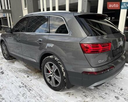 Серый Ауди Ку 7, объемом двигателя 2.97 л и пробегом 213 тыс. км за 39222 $, фото 1 на Automoto.ua