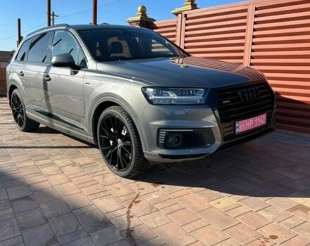 Серый Ауди Ку 7, объемом двигателя 3 л и пробегом 173 тыс. км за 42000 $, фото 1 на Automoto.ua