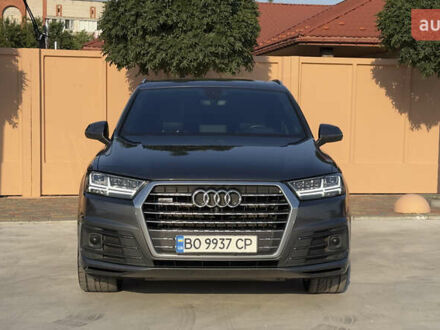 Ауди Ку 7 2016 в Павлограде на Automoto.ua Серый Ауди Ку 7, объемом двигателя 3 л и пробегом 266 тыс. км за 44000 $, фото 1 на Automoto.ua