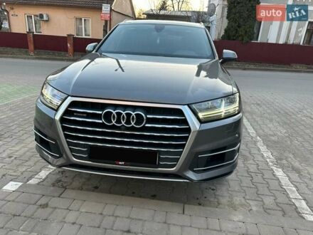 Серый Ауди Ку 7, объемом двигателя 3 л и пробегом 190 тыс. км за 24700 $, фото 1 на Automoto.ua